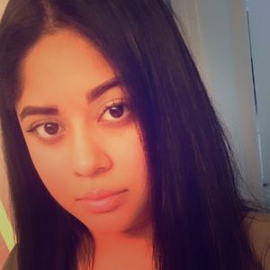 Meet your Posher, Dania